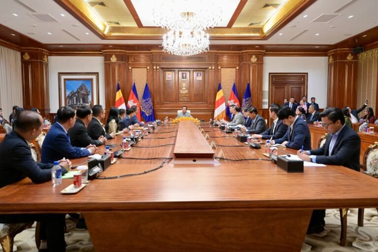 4cef3b40eb354c6fbdd0186847a70755