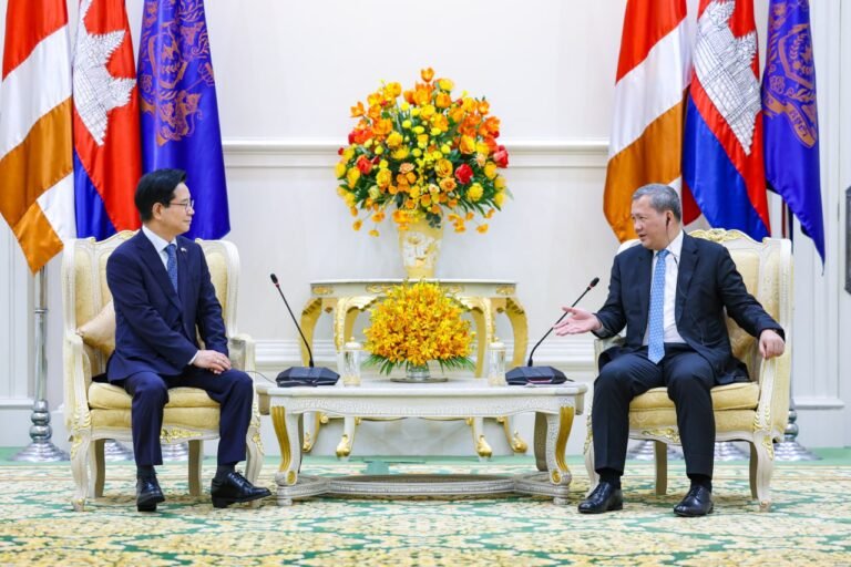 885d1caeb660483ba2ecd0018ae49e91